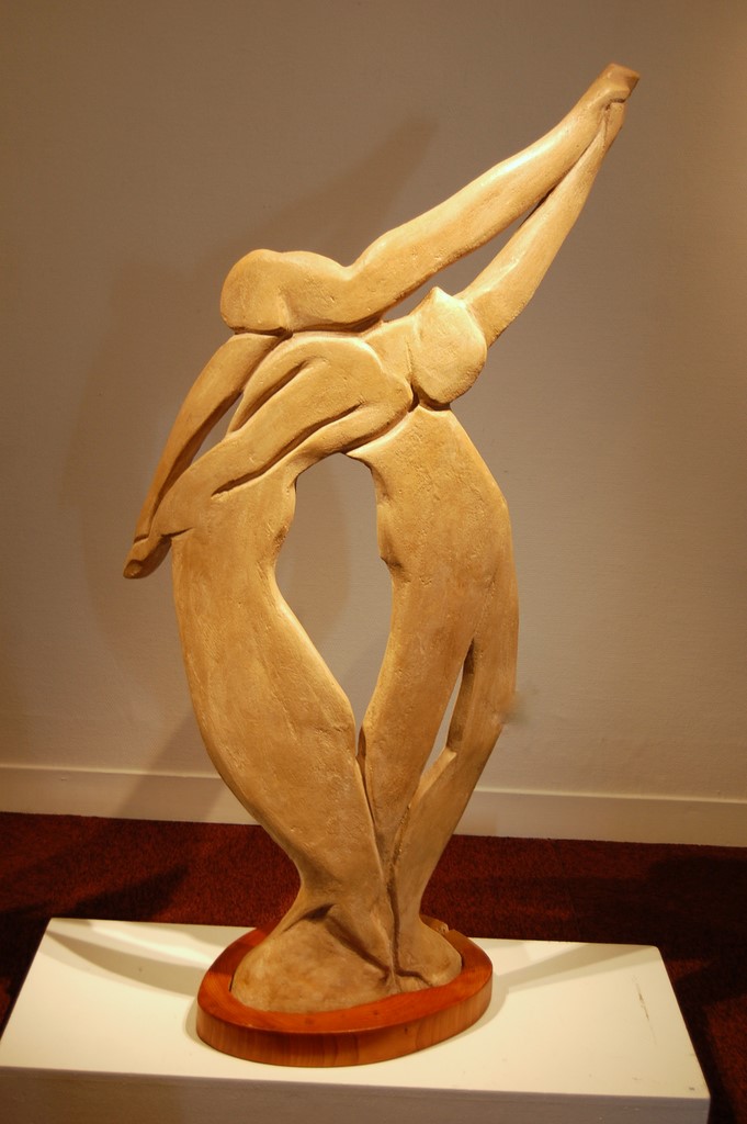 Sculpture ciment composite"les Enlaçés"/Valia